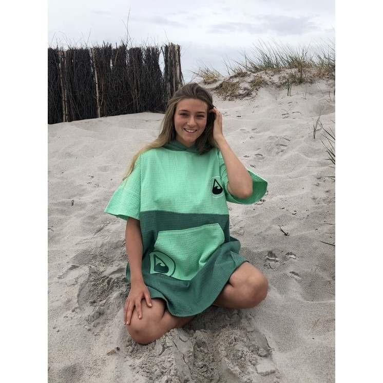 Poncho Wave Hawaii " travel breese"