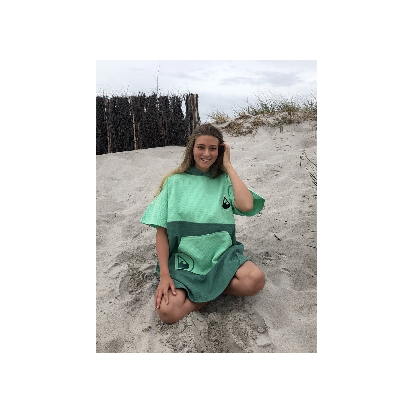 Poncho Wave Hawaii " travel breese"